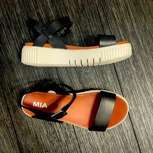 Mia platform sandal